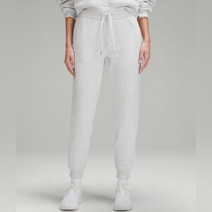 Lululemon scuba jogger sz 4 heathered core ultra light gray